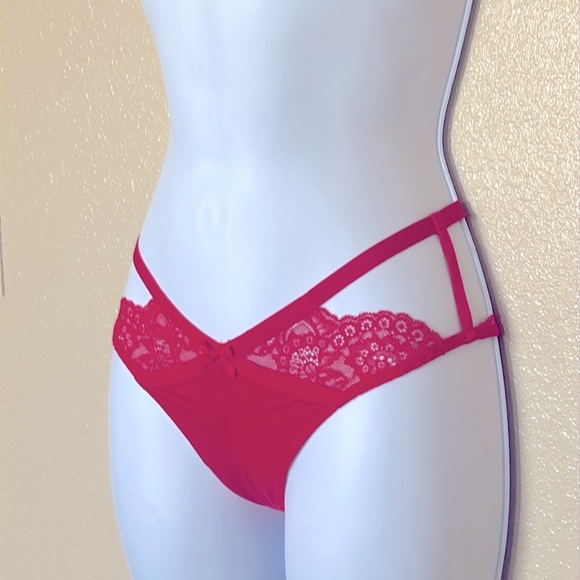 Very Sexy Red Lace Cheeky Panty Victoria Secret XS NWT Limited Edition - Picture 6 of 11